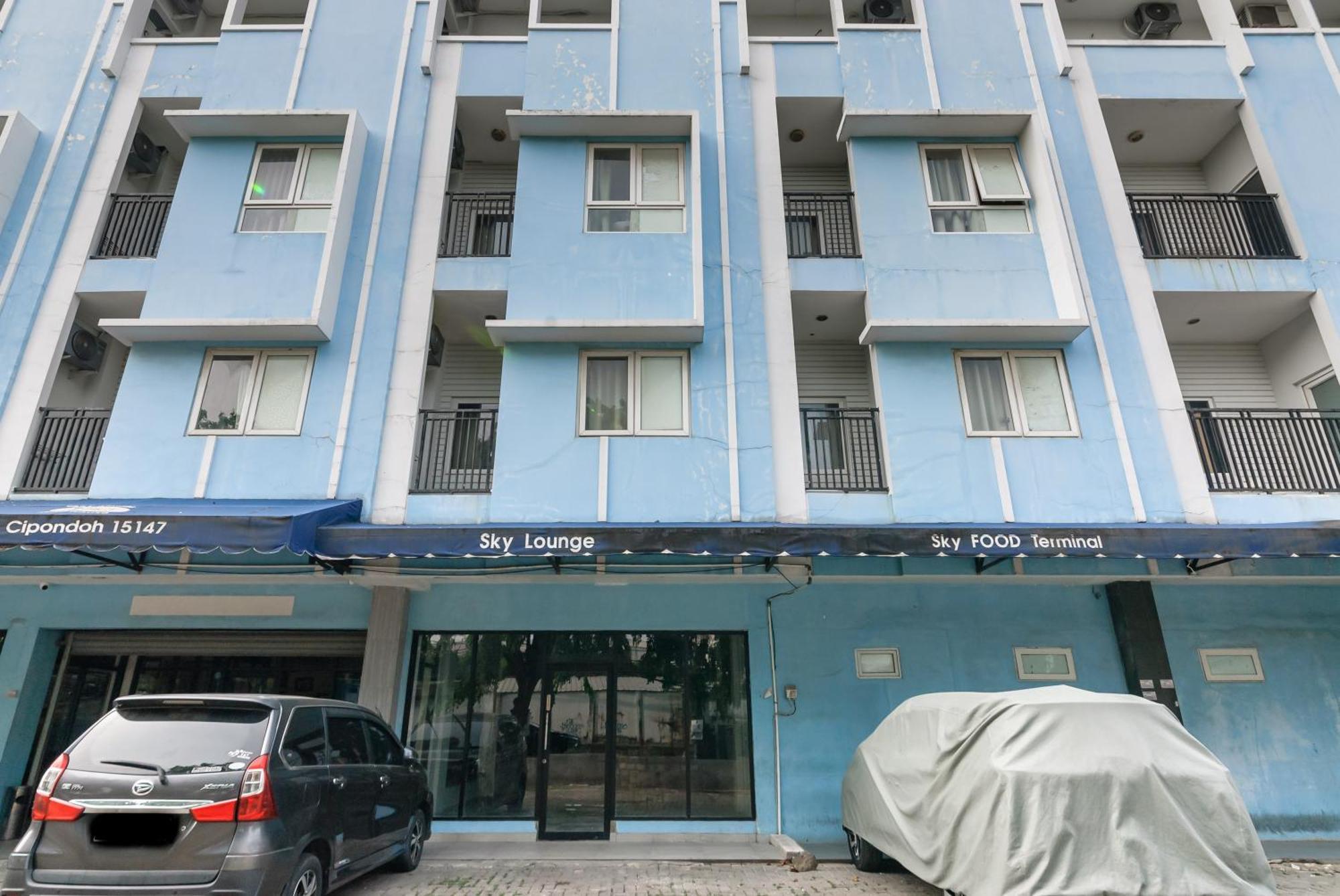 Reddoorz Near Mandaya Royal Hospital Puri Hotell Tangerang Exteriör bild