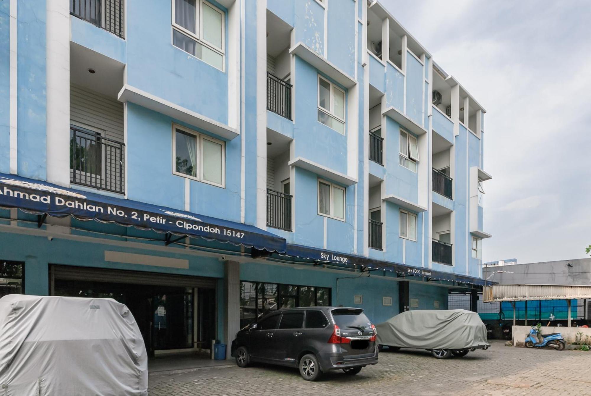 Reddoorz Near Mandaya Royal Hospital Puri Hotell Tangerang Exteriör bild